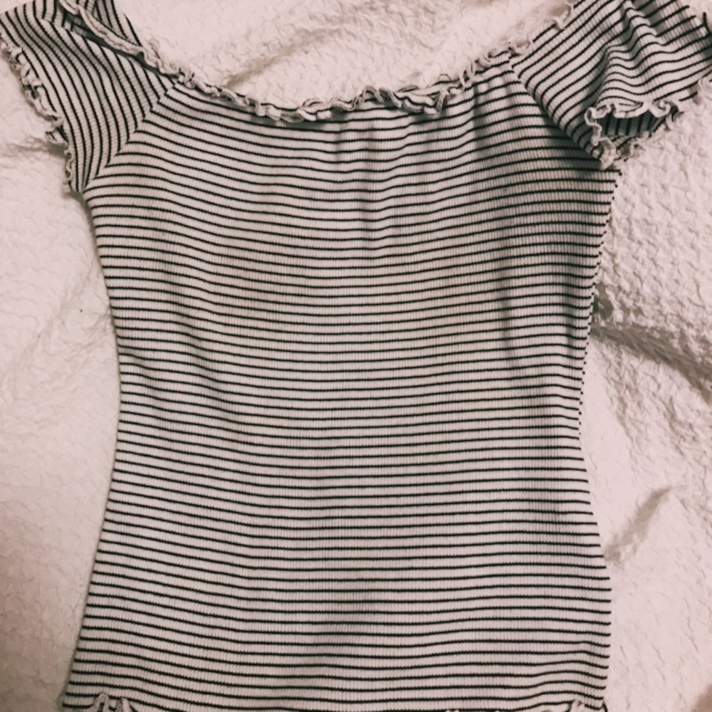 off the shoulder top!!